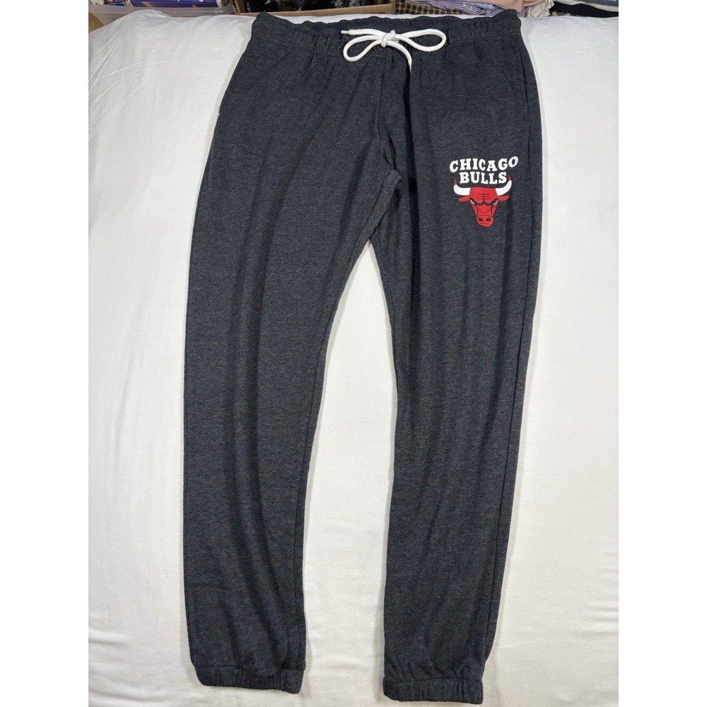 NBA Chicago Bulls UNK Gray Jogger Sweatpants Mens XL Big Logo Spell Out